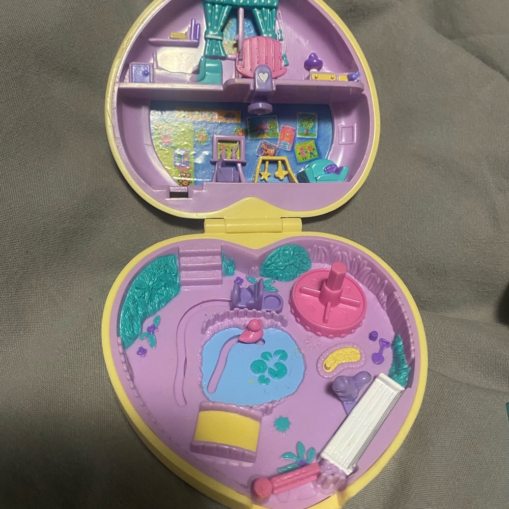 Vintage Polly pocket